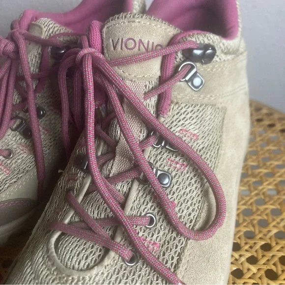 Vionic Cypress Trail Walker Hiking Boots - Picture 5 of 13